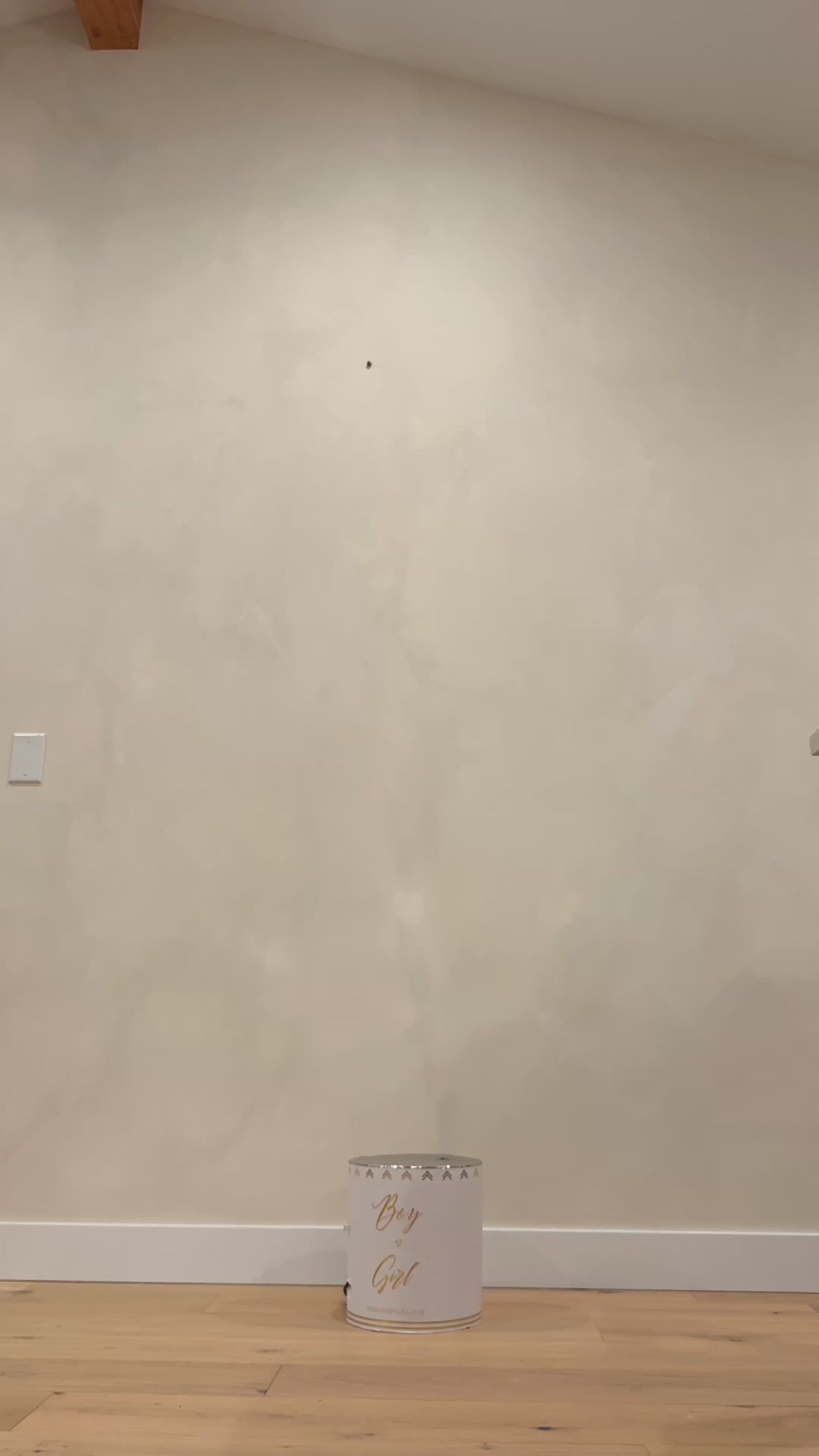 12in. Auto Wireless Confetti Box